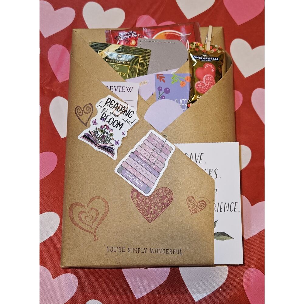 Blind-Date-With-A-Book Bookish Bundle # 11 Thriller/Suspense